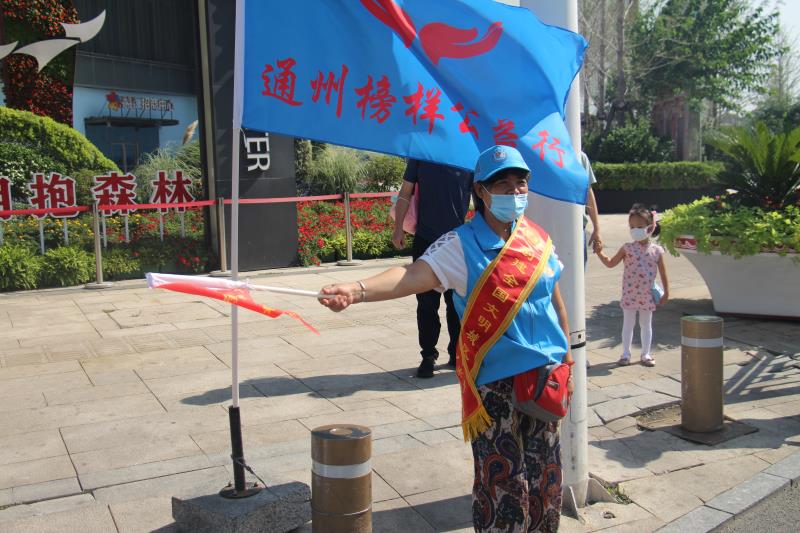 <strong>黄片骚B</strong>